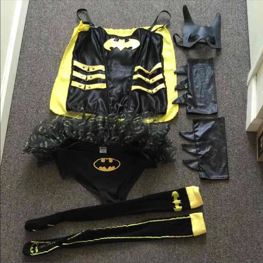 Batman/Batgirl costume sz XL